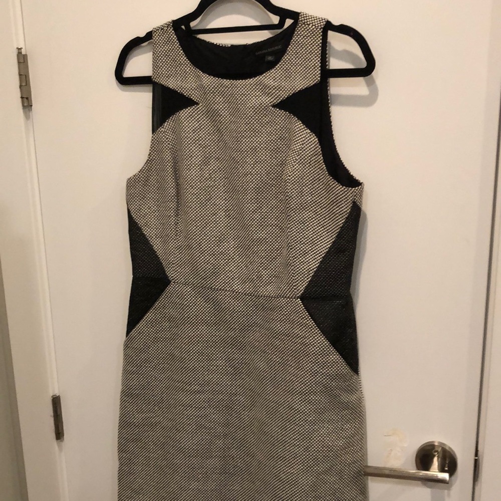 Black and white Banana Republic Dress